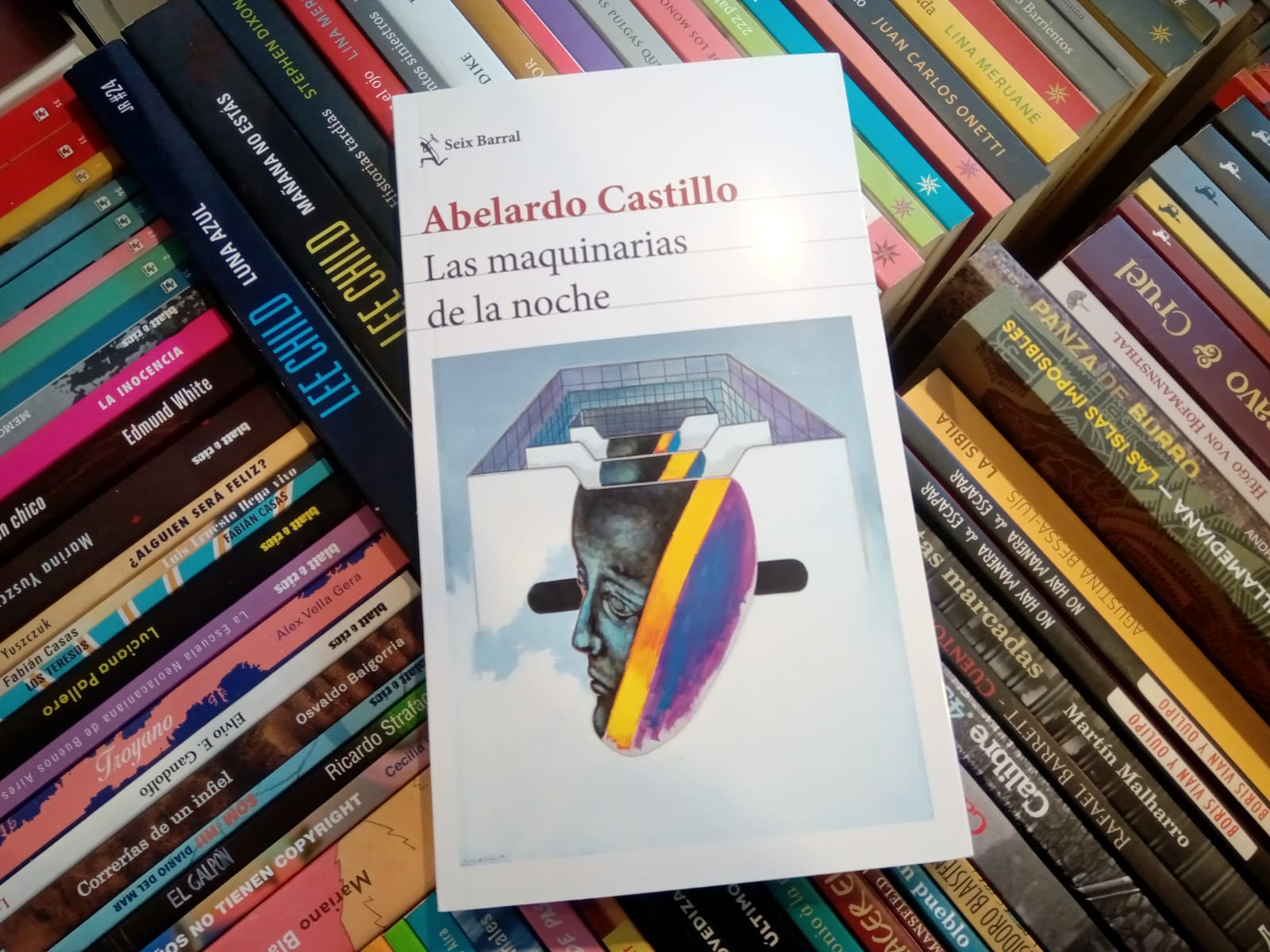 ensayo Posdata latitud Las maquinarias de la noche» de Abelardo Castillo: un lujo de lucidez
