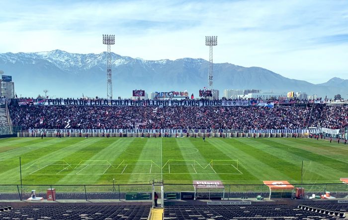 Superclásico 192: Hinchas de Colo-Colo realizaron multitudinario arengazo en el Estadio Monumental en la previa del encuentro contra la «U»