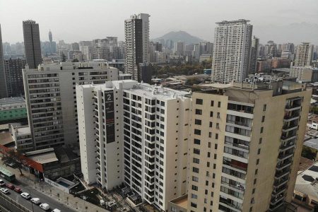 Interés por comprar vivienda nueva crece un 15 % en Chile: casas lideran el dinamismo