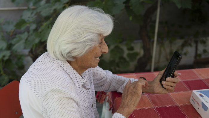 Convocan a nueva charla para generar mayor inclusión digital de adultos mayores