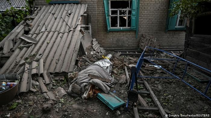 Suben a 25 las víctimas civiles en el ataque contra una estación de tren en Ucrania