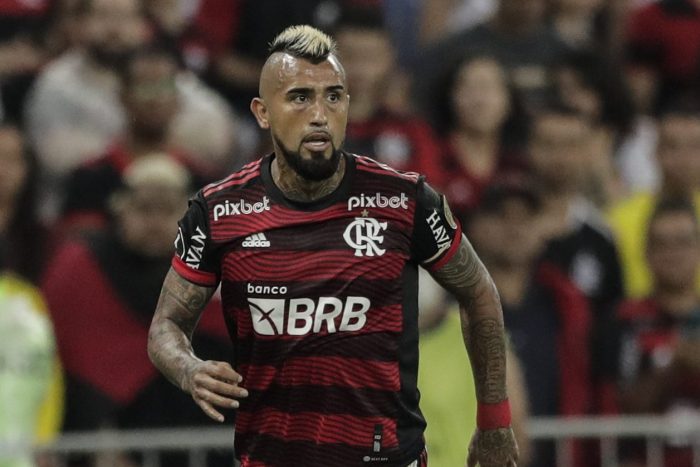 Arturo Vidal estuvo en victoria del Flamengo ante Corinthians que le dio la clasificación a las semifinales de la Libertadores