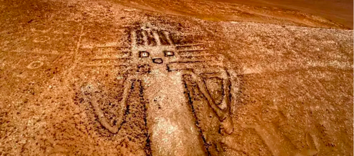 Otra vulneración del Rally Atacama: geoglifo enojado