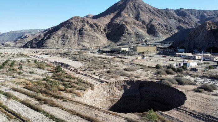 Gobierno buscará sanciones por socavón cerca de mina de cobre