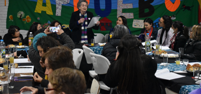 “En este documento está la lucha de muchas décadas”: vecinas de Lo Espejo realizan lectura intergeneracional de la propuesta