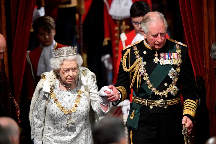 Carlos III, el nuevo rey de Inglaterra, lamenta partida de reina Isabel II: «Es un momento de gran tristeza»