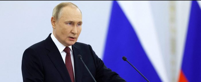 Putin acusa a Ucrania de ataque «terrorista» contra el puente de Crimea