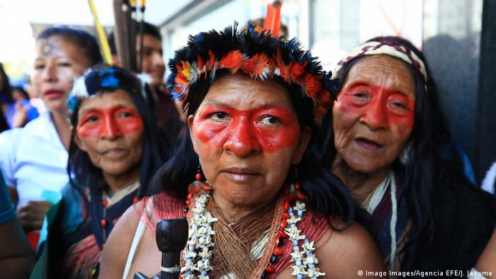 Indígenas de Ecuador exigen que se cumplan sentencias contra actividades extractivas