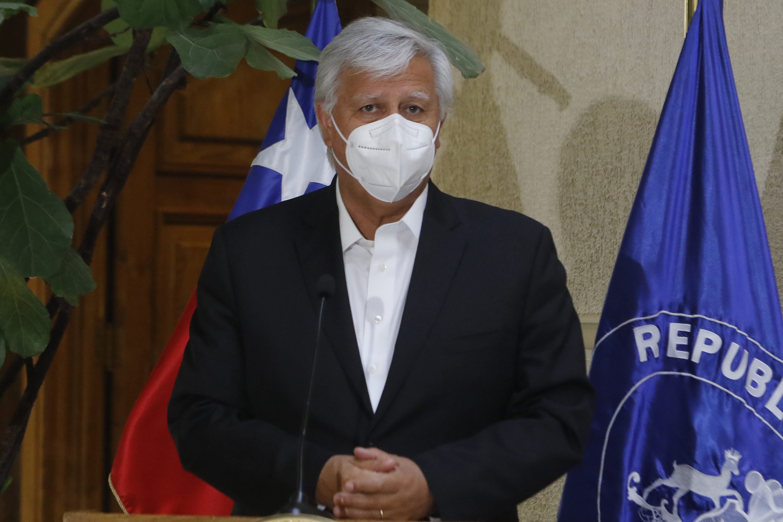 Senador Gastón Saavedra anuncia proyecto que busca endurecer sanciones a los delitos asociados a «encerronas»
