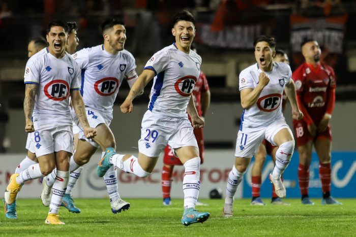 Huachipato avanza en Copa Chile tras dejar en el camino a Ñublense en una polémica eliminatoria