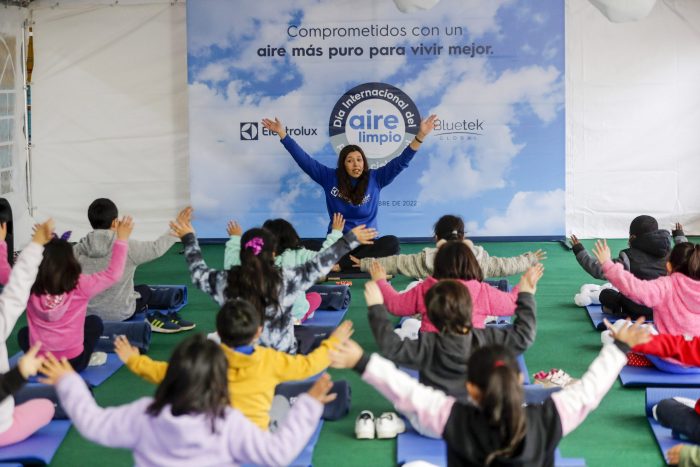 250 niños celebraron Día Mundial del Aire Limpio con clases de respiración