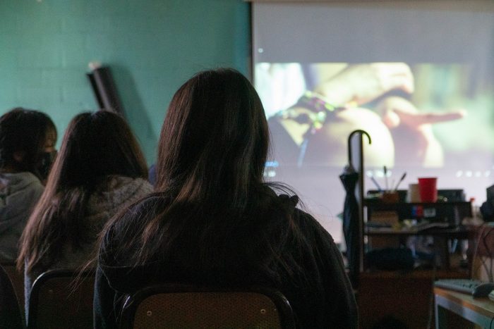 Segundo Festival de Cine de Mujeres y Diversidades inició muestras escolares en Valparaíso con el cortometraje “Amigas”