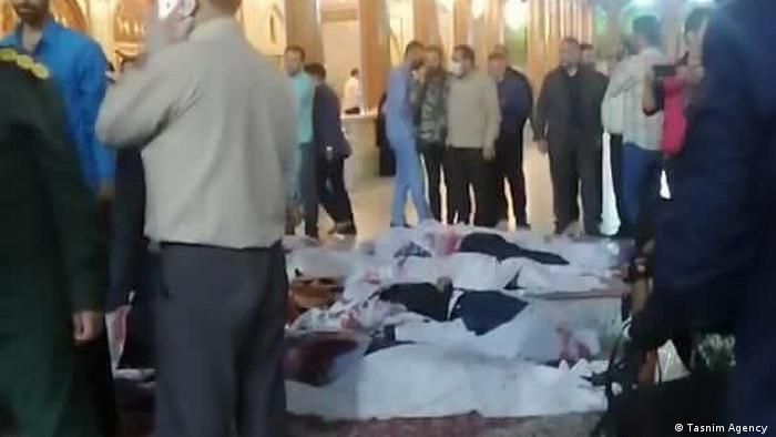 Ataque contra santuario chiita deja al menos 15 muertos en Irán