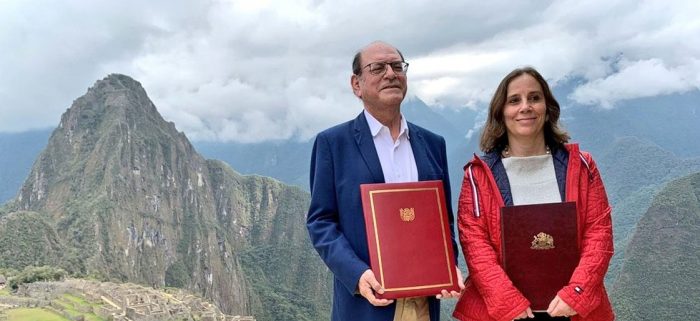 Chile y Perú celebran poema que Pablo Neruda dedicó a Machu Picchu