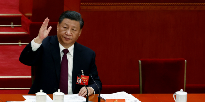 Xi Jinping se afianza en el poder en la clausura del congreso del Partido Comunista de China