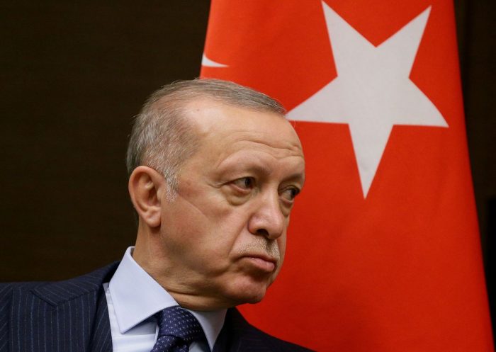 Erdogan propone referéndum sobre uso del velo en Turquía