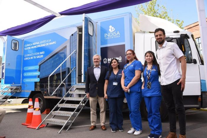 Alianza pública privada crea clínica móvil que beneficiará a más de mil personas en Maipú