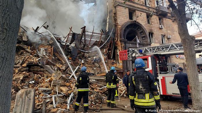 Al menos dos muertos en bombardeo ruso sobre Zaporiyia