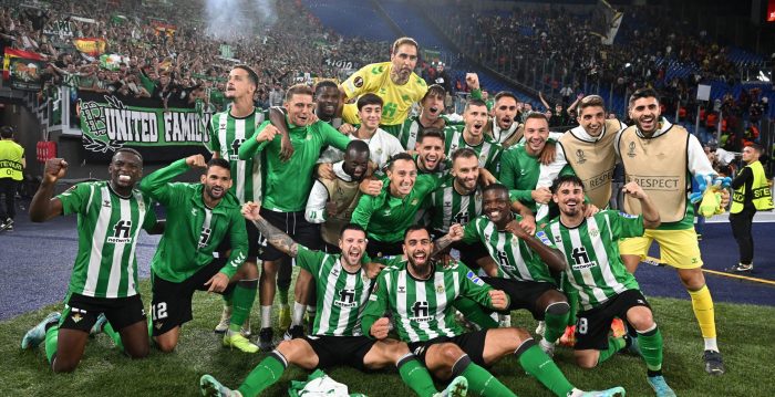Europa League: Real Betis triunfa contra la Roma con gran desempeño de Claudio Bravo
