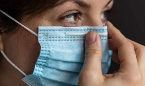 Mascarilla en zonas de alto riesgo: Minsal exige medidas por alerta sanitaria en virus respiratorios