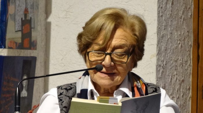 SECH lamenta muerte de poeta Delia Domínguez