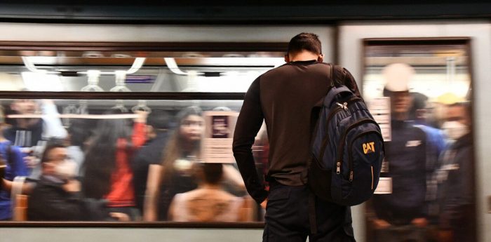 Metro busca frenar alza de tarifas de Transbank ante TDLC y advierte una «amenaza inminente a los usuarios»