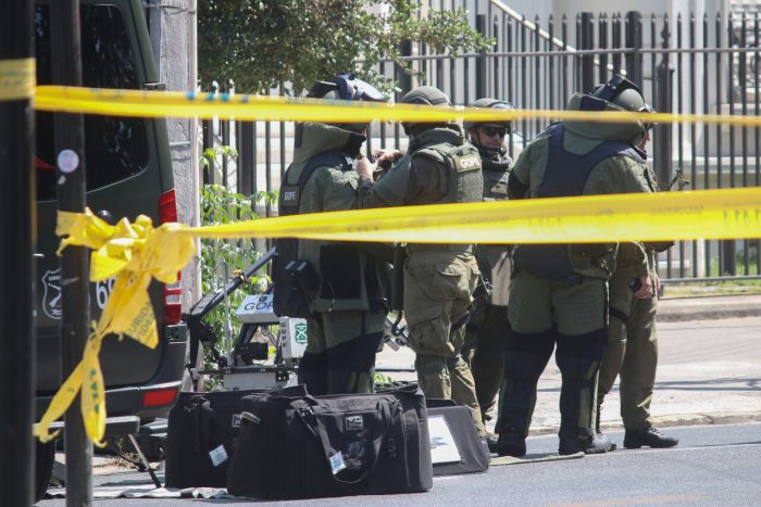 Grupo anarquista se adjudicó instalación de artefacto explosivo en oficinas de Oxiquim