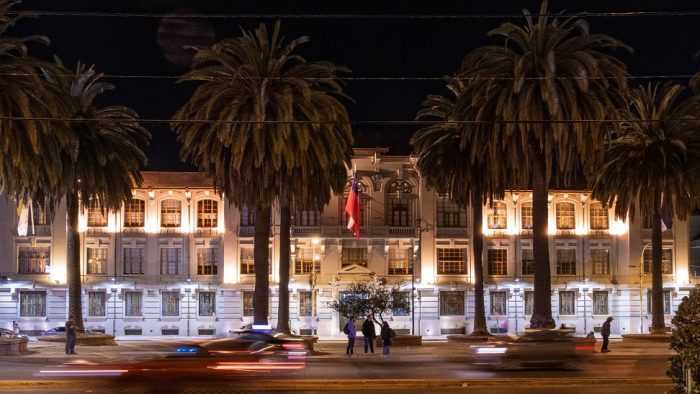 Inauguran obras de restauración del histórico edificio de la PUCV ubicado en el corazón del barrio El Almendral de Valparaíso