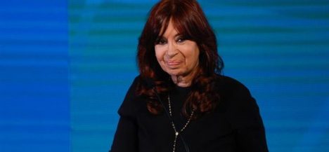 Juez desvincula a Cristina Fernández de la causa conocida como "ruta del dinero K"