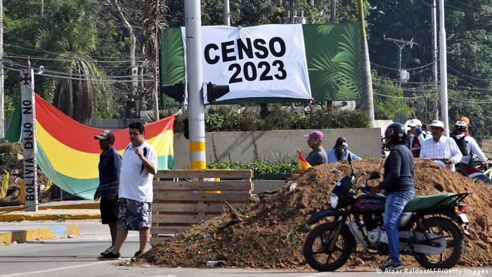 Luis Arce promulga ley del censo tras protestas en Bolivia