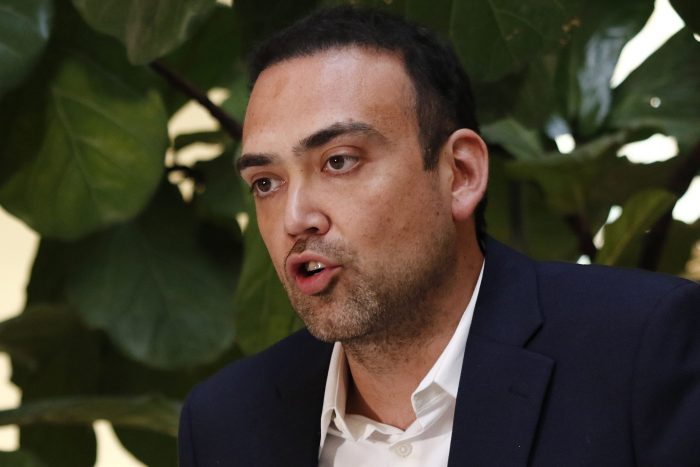 Senador Bianchi pone más incertidumbre en la antesala de votación por nuevo Fiscal Nacional