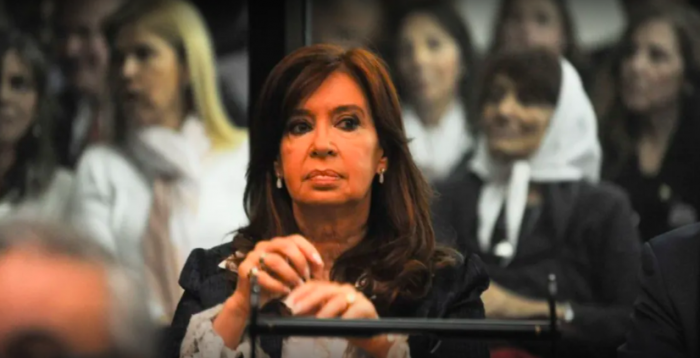 A Cristina Kirchner le llegó el día que nunca llegaría