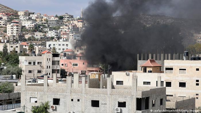 Ejército israelí mata a dos palestinos en Yenín