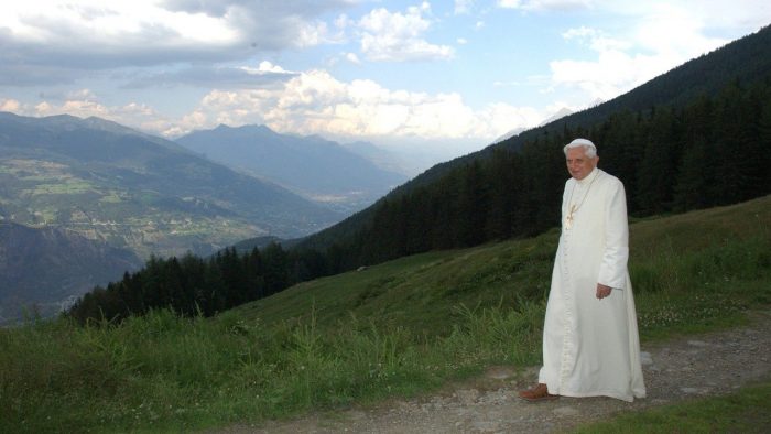 ¿Quién fue Benedicto XVI?: 10 claves sobre la vida del papa emérito