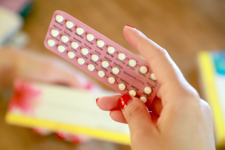 Laboratorios son multados tras incumplir con normas de manufactura de anticonceptivos