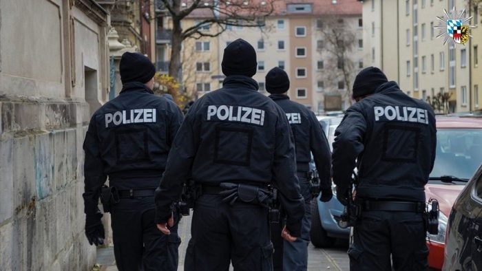 Detienen a 25 ultraderechistas en Alemania por planear golpe de Estado