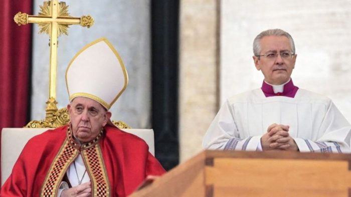 Benedicto XVI: 3 razones por las que su funeral fue inédito para un Papa