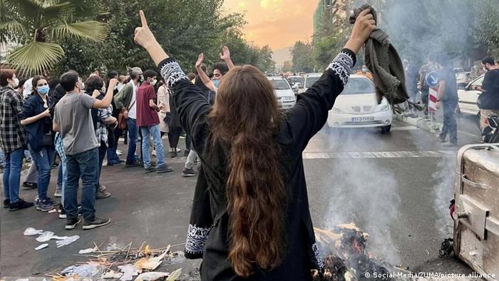UE y Reino Unido imponen nuevas sanciones a Irán por represión de protestas