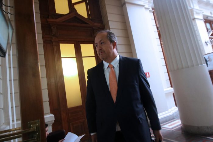 Candidato a Fiscal Nacional, Ángel Valencia llega al Senado para su exposición en la comisión de Constitución