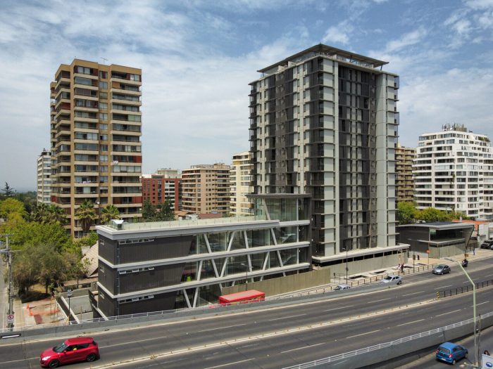 Municipalidad de Las Condes construirá dos torres sociales para familias no beneficiadas con Edificio Atenas