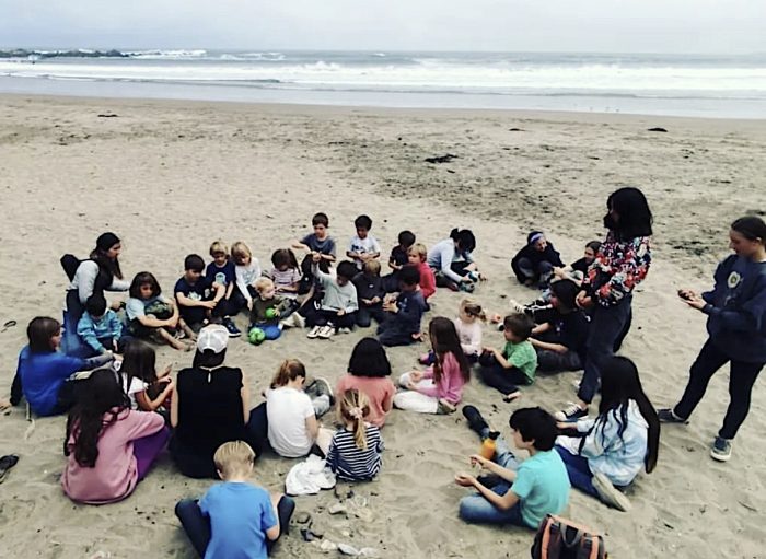 Una propuesta educativa alternativa que pone al centro la infancia, el juego y la naturaleza
