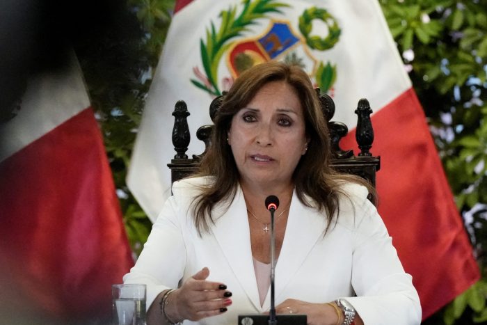 Presidenta de Perú emplaza al Congreso a aprobar adelanto de elecciones generales