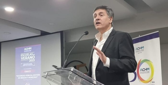 Alcalde de Lo Prado, Maximiliano Ríos (PPD): «Necesitamos civiles en comisarías para aumentar presencia de carabineros en las calles»