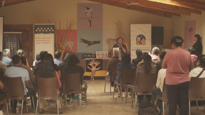 Identidades Festival celebró Día Internacional de las Lenguas Maternas con lanzamiento de diccionario ckunsa en San Pedro de Atacama