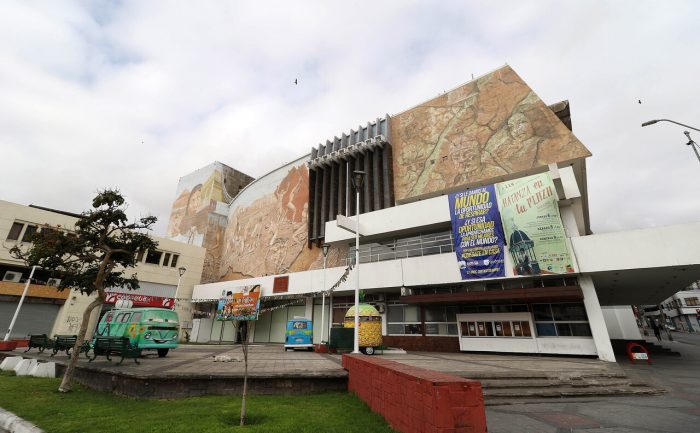 Desconocidos roban más de $3 millones en especies desde Teatro Municipal de Antofagasta: ingresaron por ventana del recinto