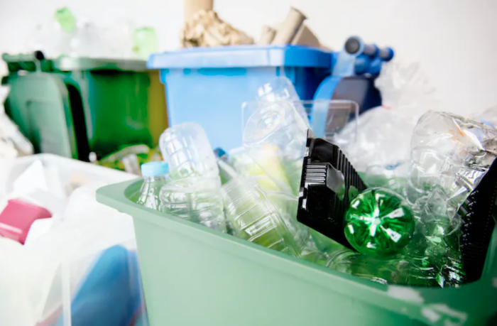 ¿Son seguros los plásticos reciclados para envasar alimentos?