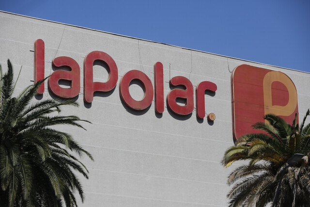 Por “bajas ventas”, La Polar anuncia salida del 29% de su nómina de cargos gerenciales corporativos