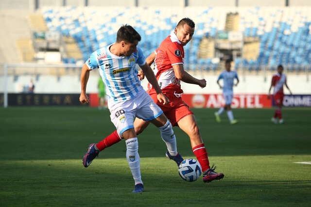 Magallanes goleó al Always Ready en histórico retorno a la Copa Libertadores