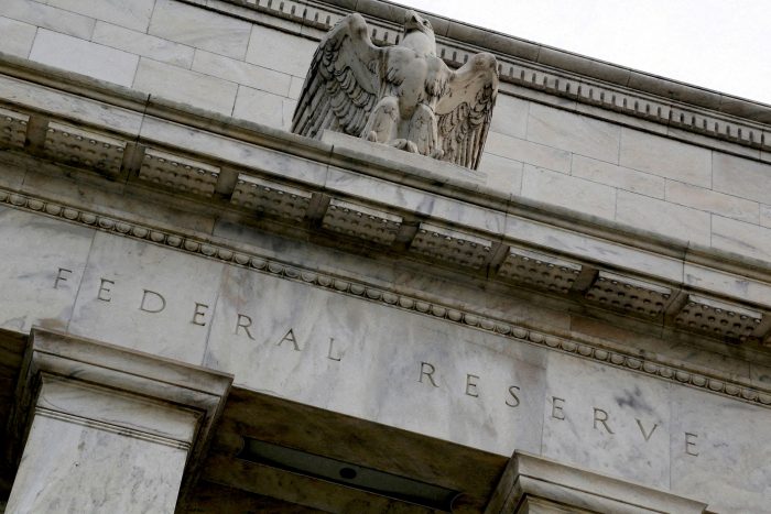 En medio de agitación en mercados financieros, Fed concreta leve aumento de tasas y dice que es posible “ajuste adicional”