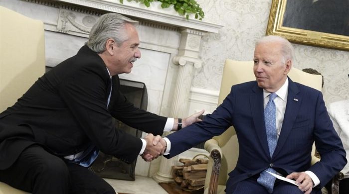 Alberto Fernández pide a Joe Biden que siga apoyándolo en las negociaciones con el FMI